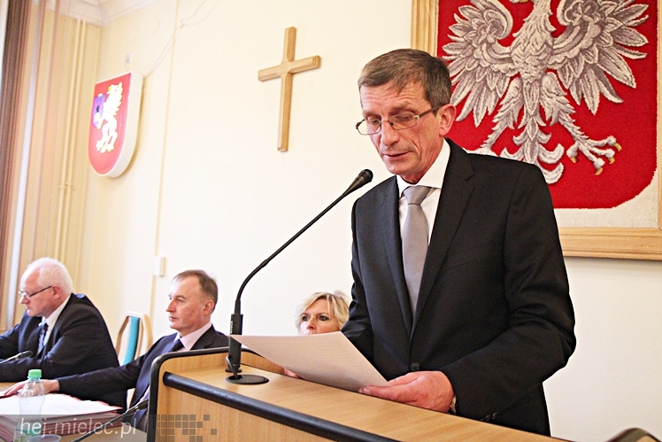 Pierwsza sesja Rady Powiatu V kadencji ? ślubowanie radnych i wybór nowego starosty