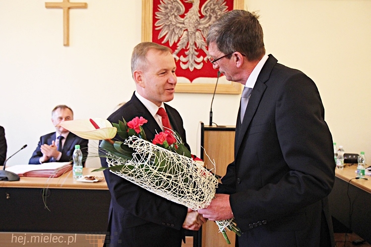 Pierwsza sesja Rady Powiatu V kadencji ? ślubowanie radnych i wybór nowego starosty