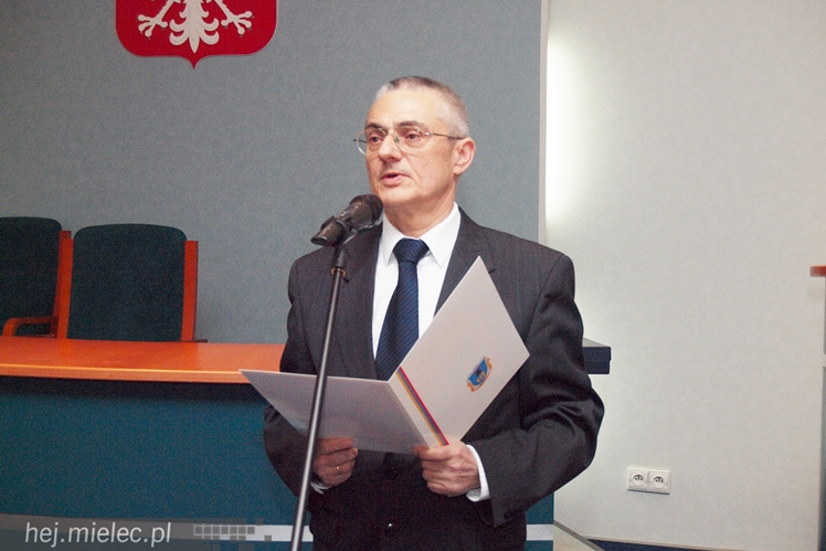 Krótka pierwsza sesja Rady Miejskiej w Mielcu