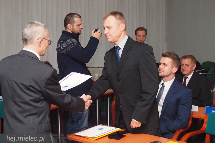 Krótka pierwsza sesja Rady Miejskiej w Mielcu