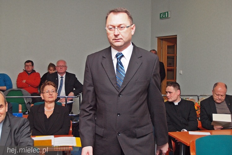 Krótka pierwsza sesja Rady Miejskiej w Mielcu