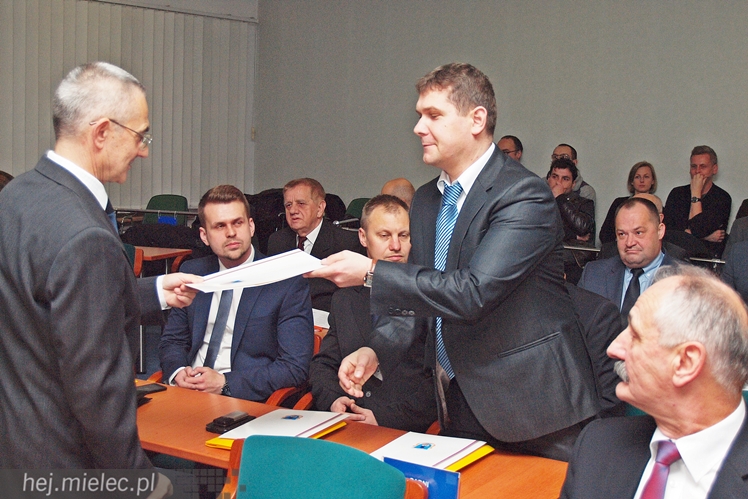 Krótka pierwsza sesja Rady Miejskiej w Mielcu