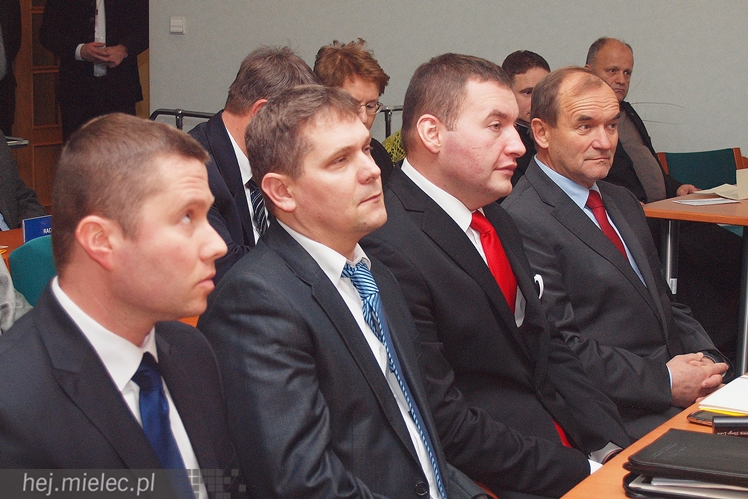 Krótka pierwsza sesja Rady Miejskiej w Mielcu