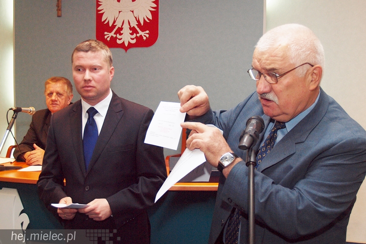 Krótka pierwsza sesja Rady Miejskiej w Mielcu