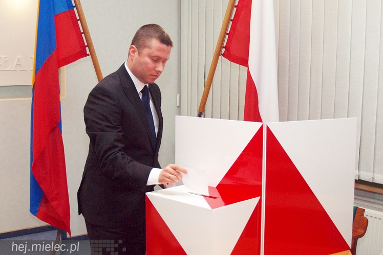 Krótka pierwsza sesja Rady Miejskiej w Mielcu