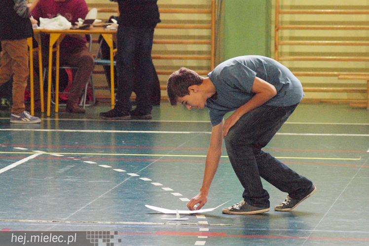 Pierwsze Mieleckie Zawody Modelarskie Klasy F1n o Puchar Dyrektora Gimnazjum nr 2