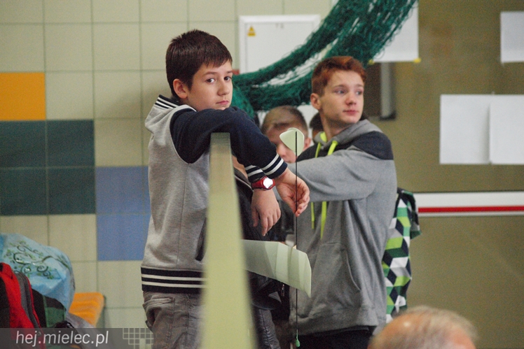 Pierwsze Mieleckie Zawody Modelarskie Klasy F1n o Puchar Dyrektora Gimnazjum nr 2