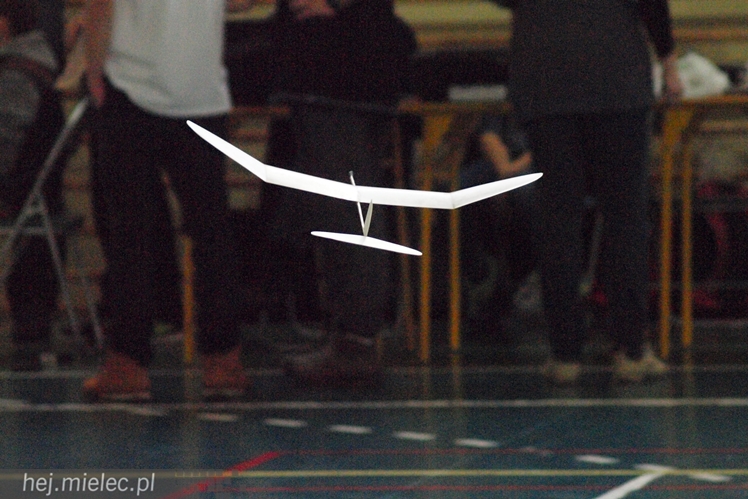 Pierwsze Mieleckie Zawody Modelarskie Klasy F1n o Puchar Dyrektora Gimnazjum nr 2