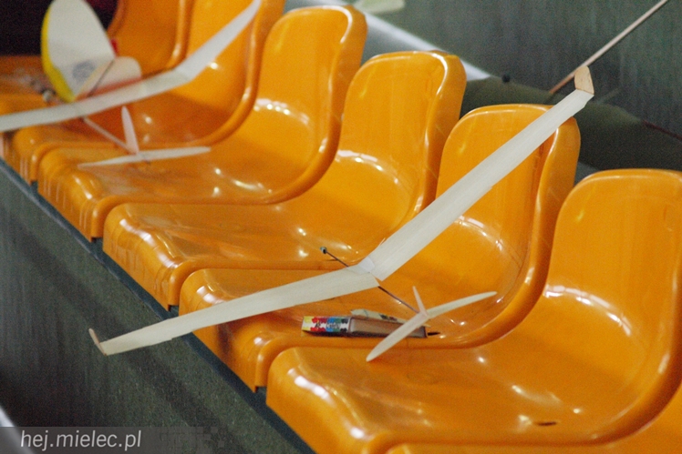 Pierwsze Mieleckie Zawody Modelarskie Klasy F1n o Puchar Dyrektora Gimnazjum nr 2