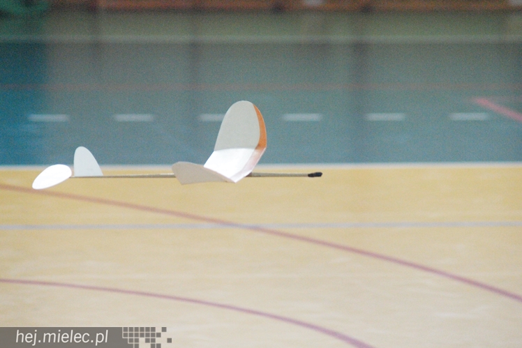 Pierwsze Mieleckie Zawody Modelarskie Klasy F1n o Puchar Dyrektora Gimnazjum nr 2