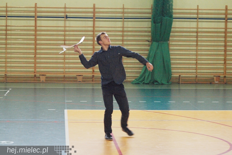 Pierwsze Mieleckie Zawody Modelarskie Klasy F1n o Puchar Dyrektora Gimnazjum nr 2