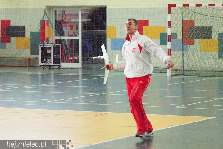 Pierwsze Mieleckie Zawody Modelarskie Klasy F1n o Puchar Dyrektora Gimnazjum nr 2