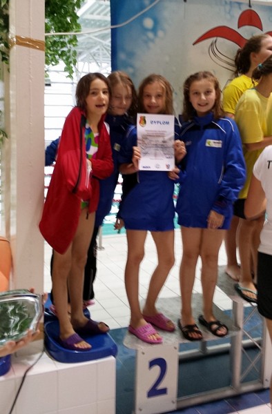 Mikołajkowe pływanie na zakończenie Podkarpackiej Ligi Dzieci