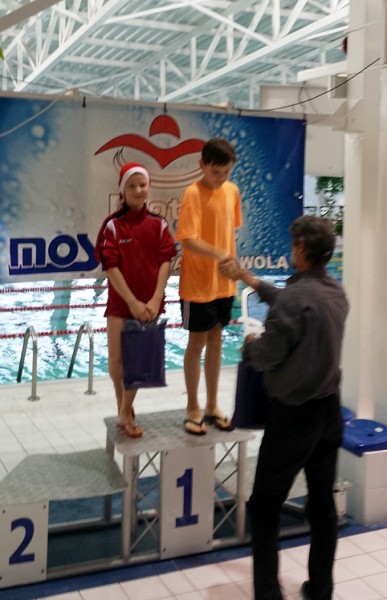 Mikołajkowe pływanie na zakończenie Podkarpackiej Ligi Dzieci