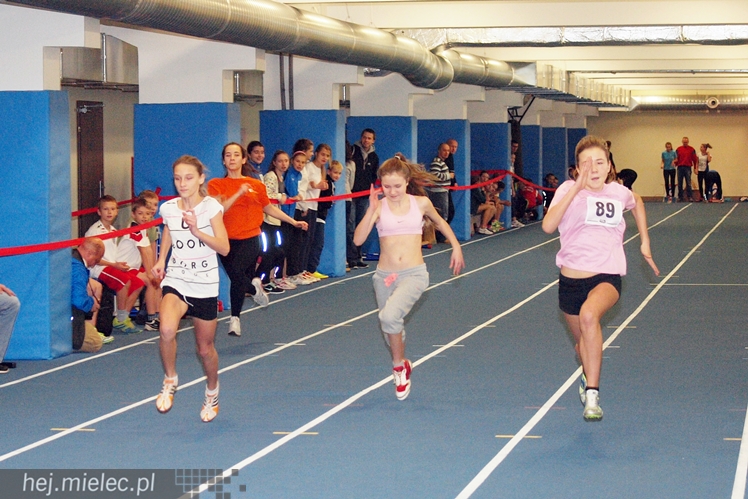 Lekkoatletyczne dzieciaki z Podkarpacia na zawodach w Mielcu