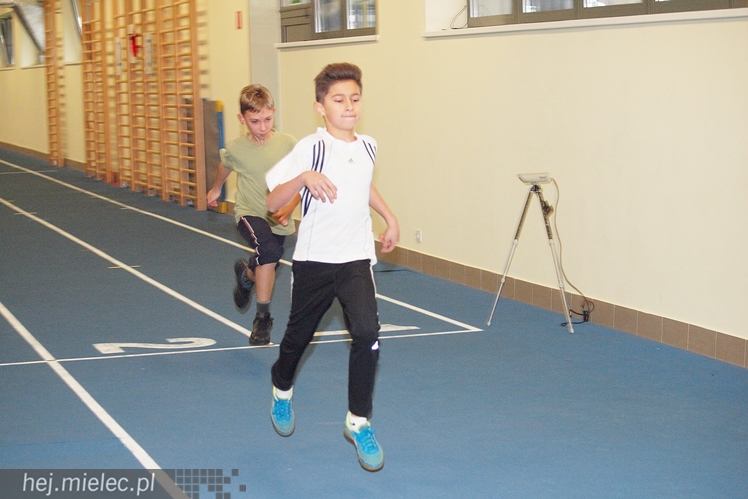 Lekkoatletyczne dzieciaki z Podkarpacia na zawodach w Mielcu