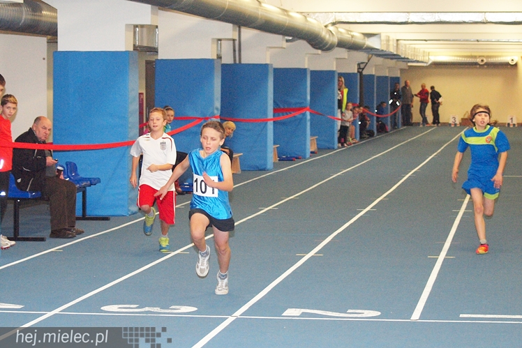 Lekkoatletyczne dzieciaki z Podkarpacia na zawodach w Mielcu