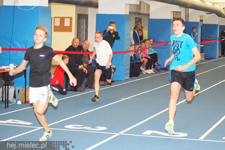 Lekkoatletyczne dzieciaki z Podkarpacia na zawodach w Mielcu