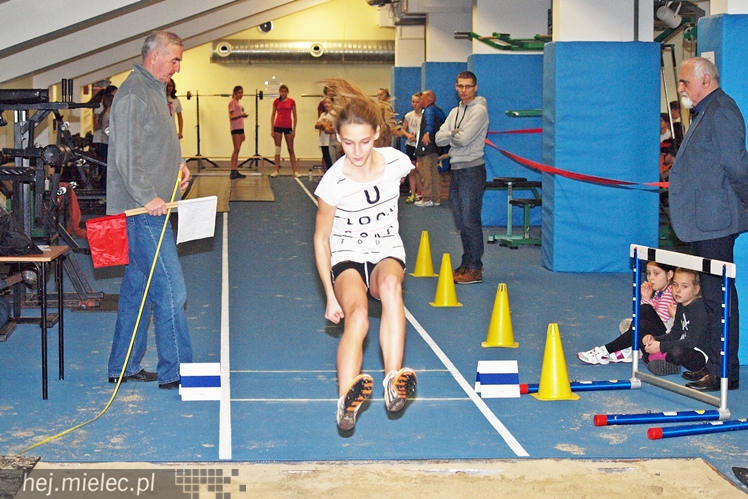 Lekkoatletyczne dzieciaki z Podkarpacia na zawodach w Mielcu