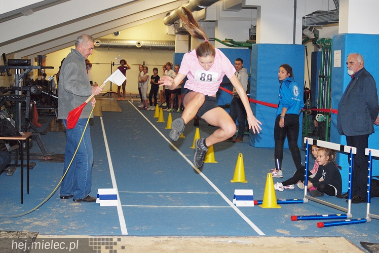 Lekkoatletyczne dzieciaki z Podkarpacia na zawodach w Mielcu