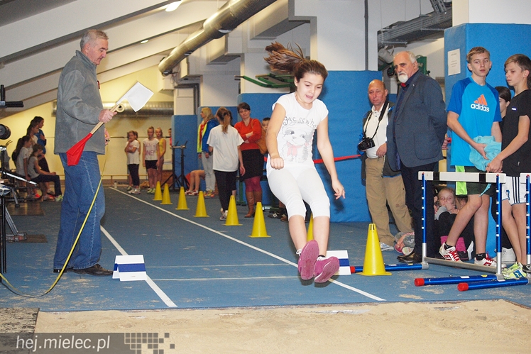 Lekkoatletyczne dzieciaki z Podkarpacia na zawodach w Mielcu