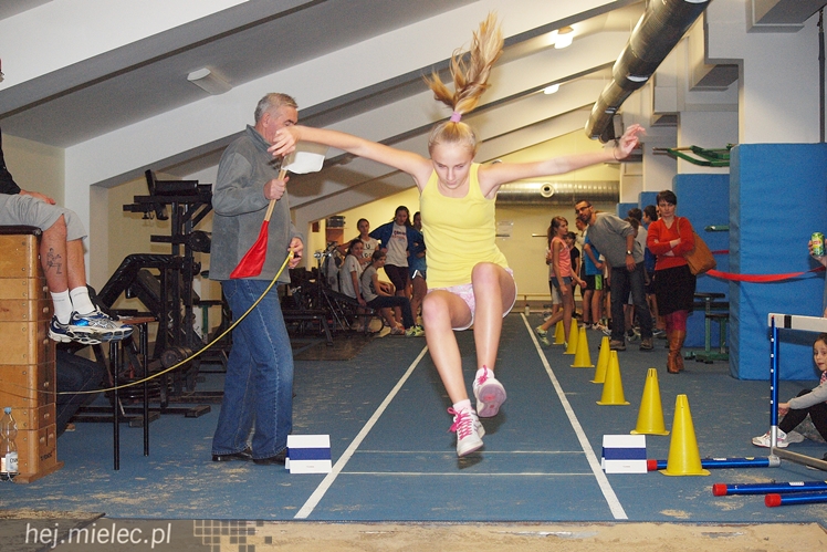 Lekkoatletyczne dzieciaki z Podkarpacia na zawodach w Mielcu
