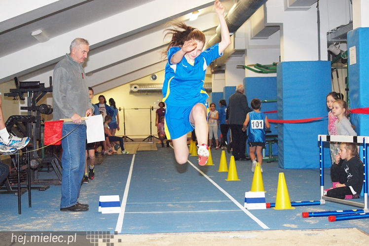 Lekkoatletyczne dzieciaki z Podkarpacia na zawodach w Mielcu