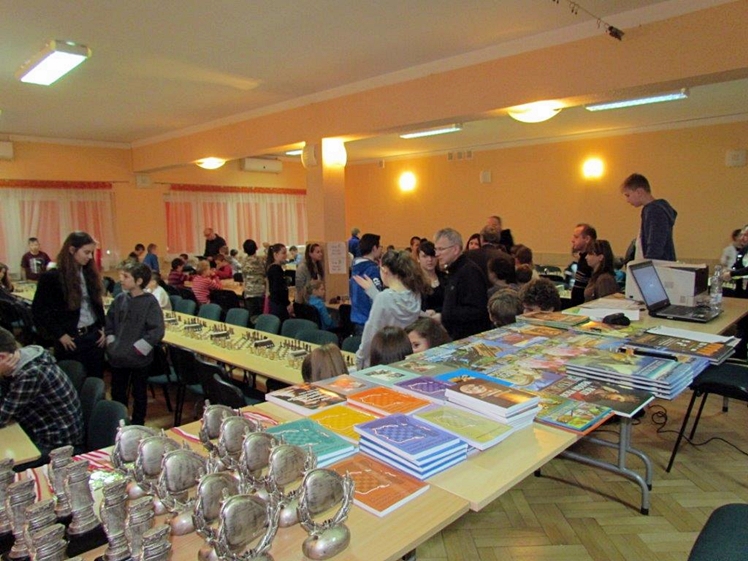 Młodzi szachiści rywalizowali podczas Mikołajkowego Turnieju w Woli Mieleckiej