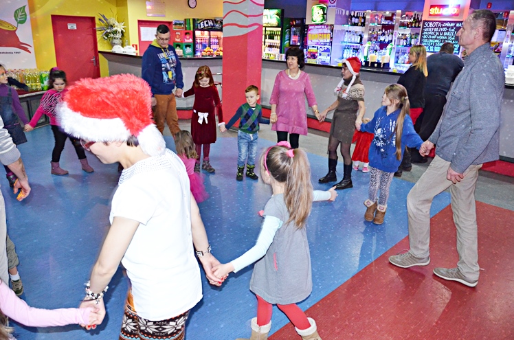 ?Nowe Życie? zaprosiło Świętego Mikołaja. Była świetna zabawa i upragnione prezenty