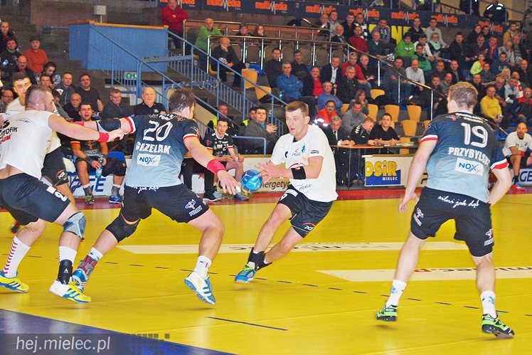 Pucharowe starcie PGE Stali Mielec i Azotów Puławy