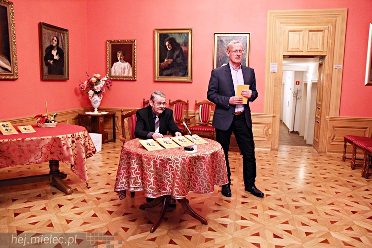 Promocja książki Jana Stępnia ?Historia teatru amatorskiego w Mielcu 1887-1939?