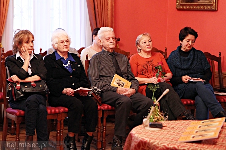 Promocja książki Jana Stępnia ?Historia teatru amatorskiego w Mielcu 1887-1939?