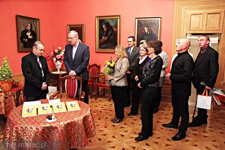 Promocja książki Jana Stępnia ?Historia teatru amatorskiego w Mielcu 1887-1939?