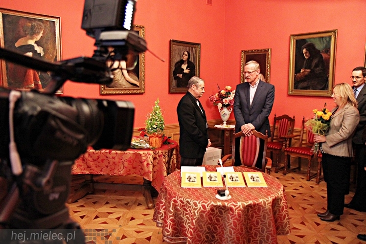 Promocja książki Jana Stępnia ?Historia teatru amatorskiego w Mielcu 1887-1939?