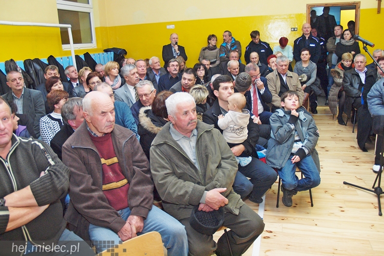 Magistrat zjechał do Rzochowa. Długa lista życzeń mieszkańców