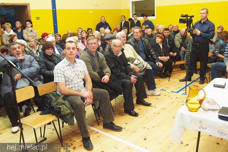 Magistrat zjechał do Rzochowa. Długa lista życzeń mieszkańców