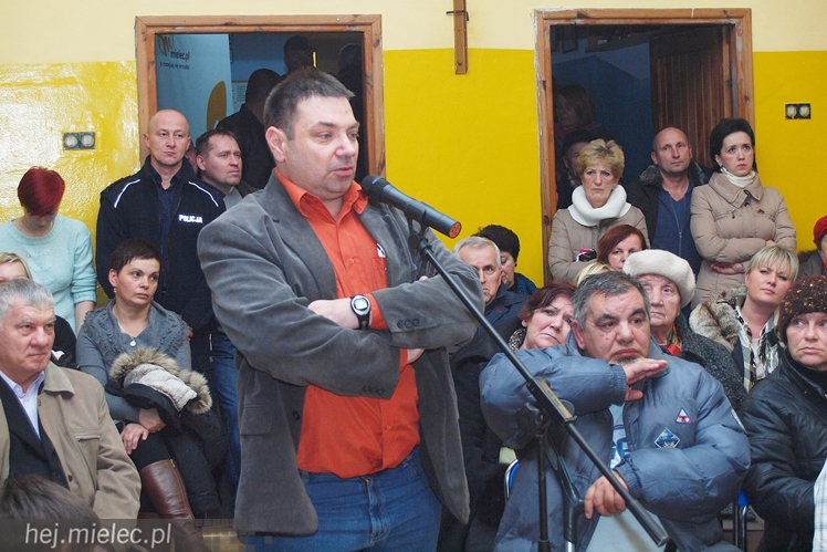 Magistrat zjechał do Rzochowa. Długa lista życzeń mieszkańców