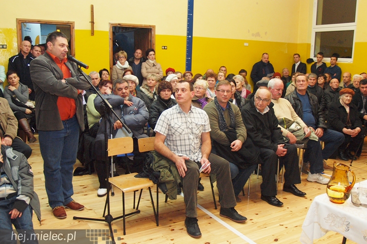 Magistrat zjechał do Rzochowa. Długa lista życzeń mieszkańców