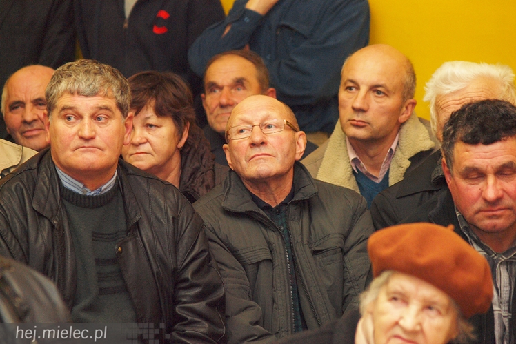 Magistrat zjechał do Rzochowa. Długa lista życzeń mieszkańców