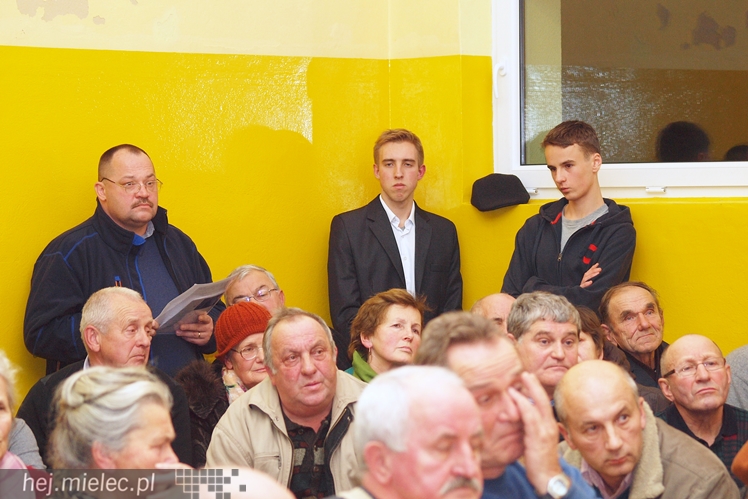 Magistrat zjechał do Rzochowa. Długa lista życzeń mieszkańców