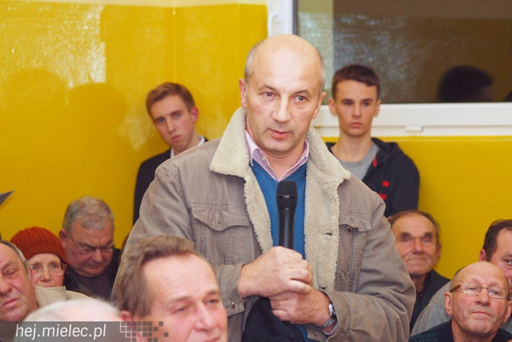 Magistrat zjechał do Rzochowa. Długa lista życzeń mieszkańców