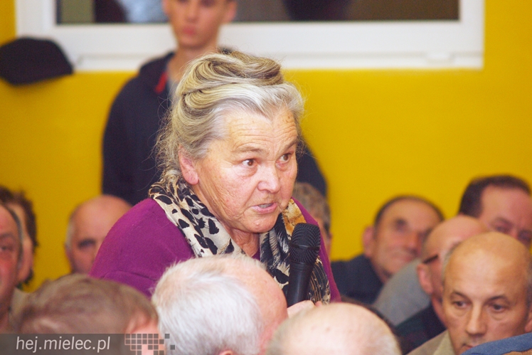 Magistrat zjechał do Rzochowa. Długa lista życzeń mieszkańców