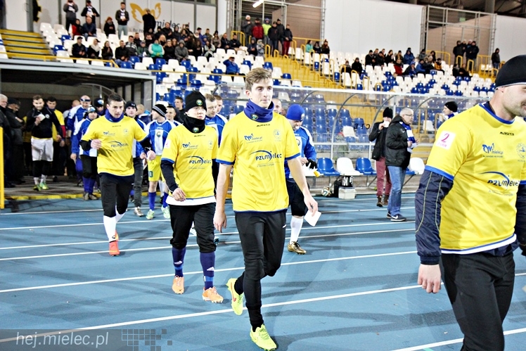 Mecz Wigilijny 2014 na Stadionie Miejskim: Piłkarze - Kibice 6:5