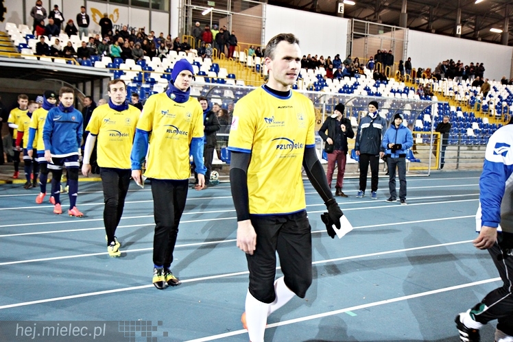 Mecz Wigilijny 2014 na Stadionie Miejskim: Piłkarze - Kibice 6:5