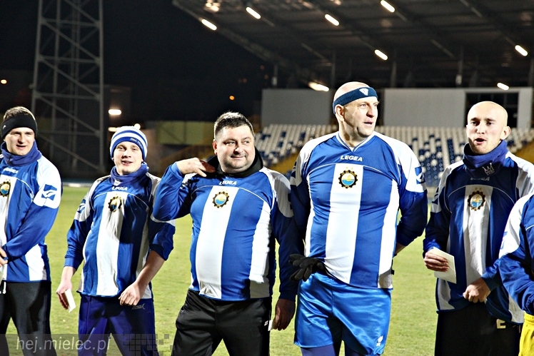 Mecz Wigilijny 2014 na Stadionie Miejskim: Piłkarze - Kibice 6:5