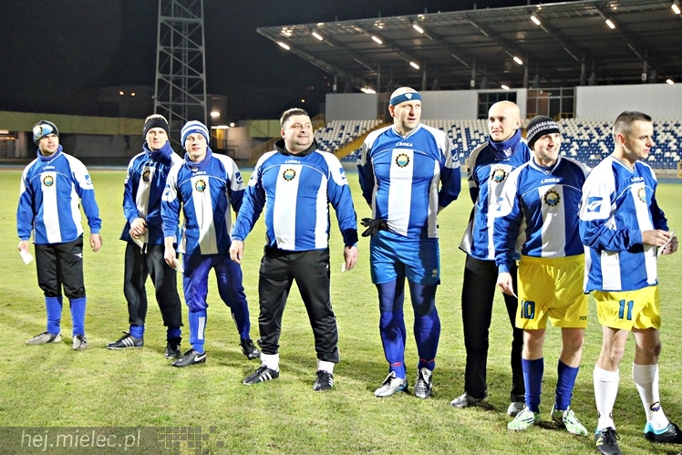 Mecz Wigilijny 2014 na Stadionie Miejskim: Piłkarze - Kibice 6:5