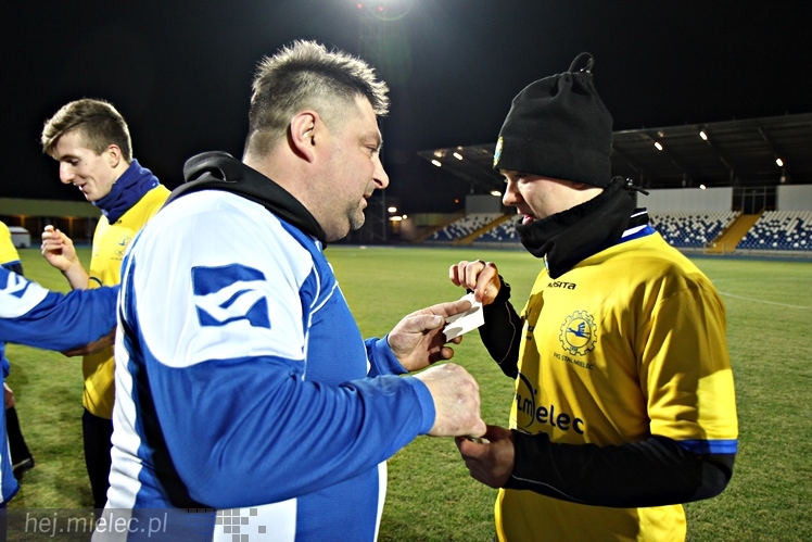 Mecz Wigilijny 2014 na Stadionie Miejskim: Piłkarze - Kibice 6:5