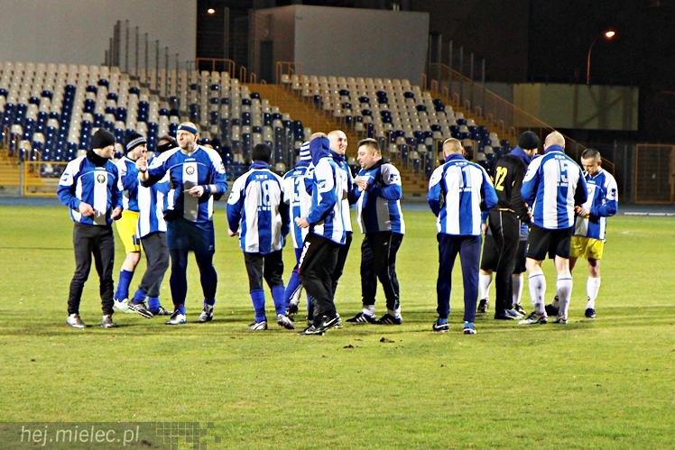 Mecz Wigilijny 2014 na Stadionie Miejskim: Piłkarze - Kibice 6:5