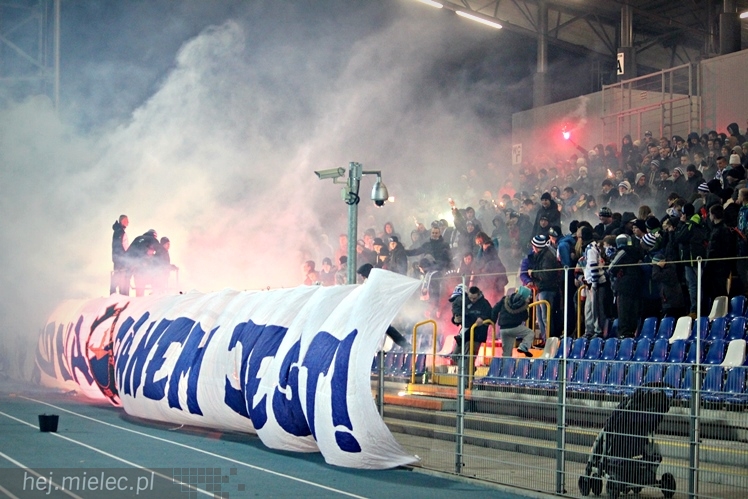 Mecz Wigilijny 2014 na Stadionie Miejskim: Piłkarze - Kibice 6:5