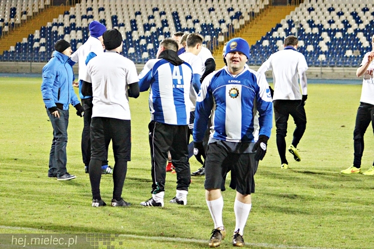 Mecz Wigilijny 2014 na Stadionie Miejskim: Piłkarze - Kibice 6:5